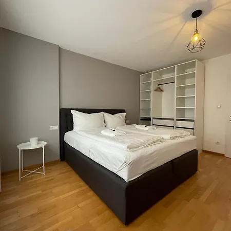 Stylische Stadt-wohnung - Mit Parkplatz